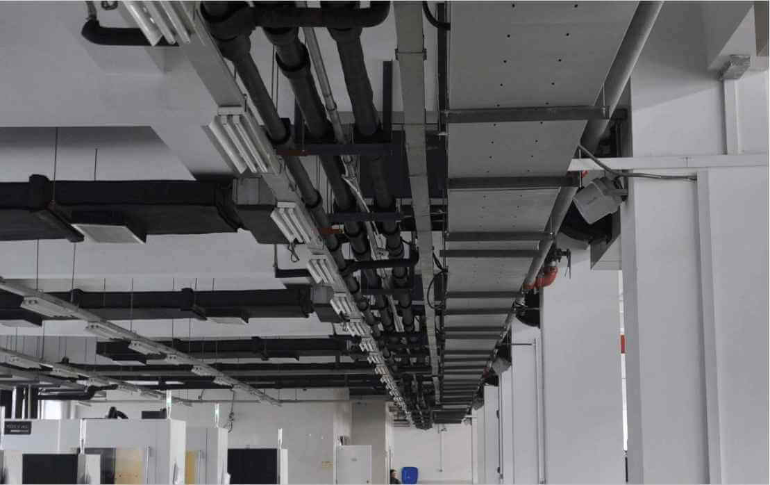 電纜橋架敷設(shè)前期需要注意事項(xiàng)(圖1) 電纜橋架敷設(shè)前期需要注意事項(xiàng)(圖1)