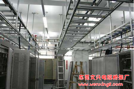 電線和電纜同時敷設(shè)在同一橋架內(nèi)可以嗎？