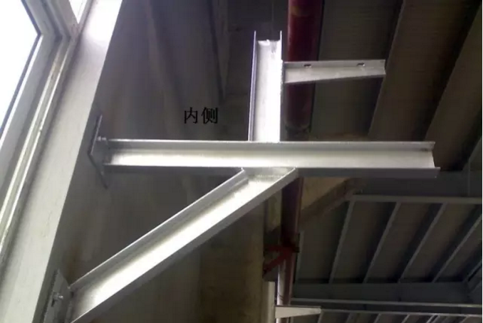 圖文解析電纜橋架安裝實(shí)例(圖28) 電纜橋架施工